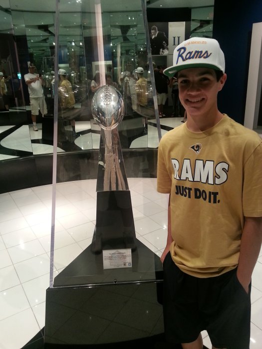 20130810_HOF_SuperBowl_Trophy.jpg