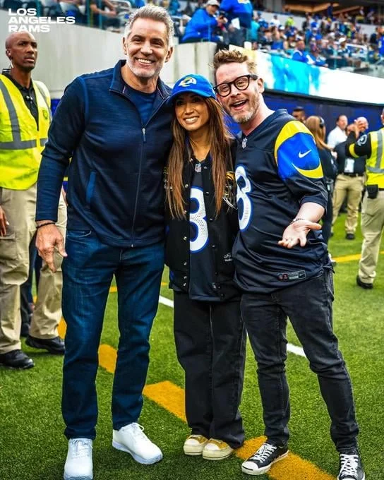 blake-snell-kurt-warner-macaulay-culkin-and-brenda-song-at-v0-1j6a2977wp1g1.webp