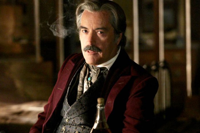 -powers-boothe-pic.jpg