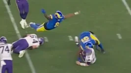 Screenshot 2025-11-02 at 20-19-24 meme of jared verse flying over vikings quarterback at Duck...webp